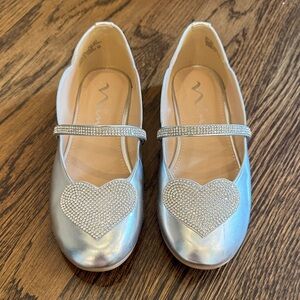 Nina Silver Girls' Heart Mary Jane Dress Shoes